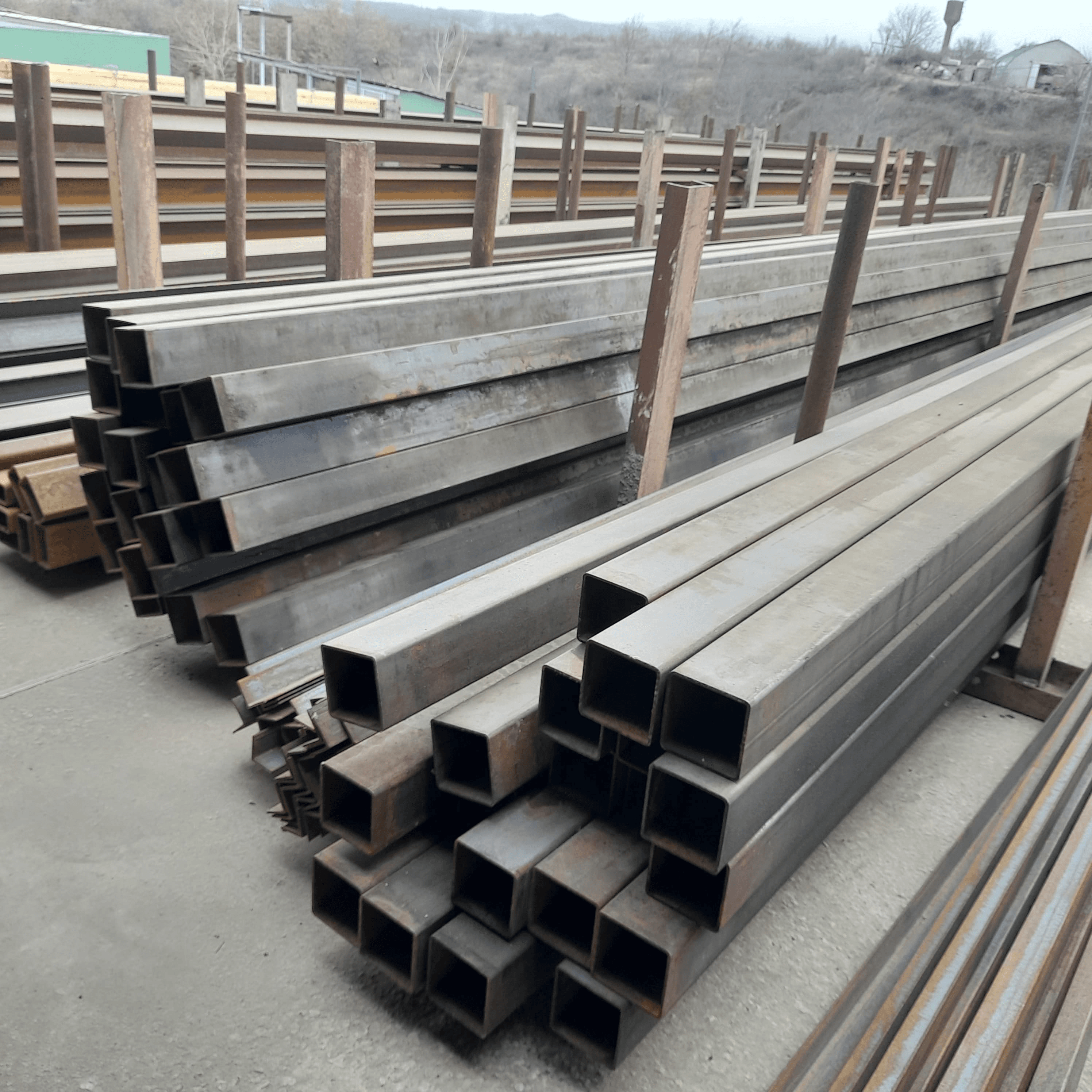 DƏMİR MATERİALLAR